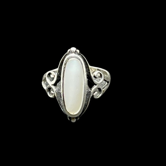 Vintage sterling and white agate ring - Picture 3 of 5